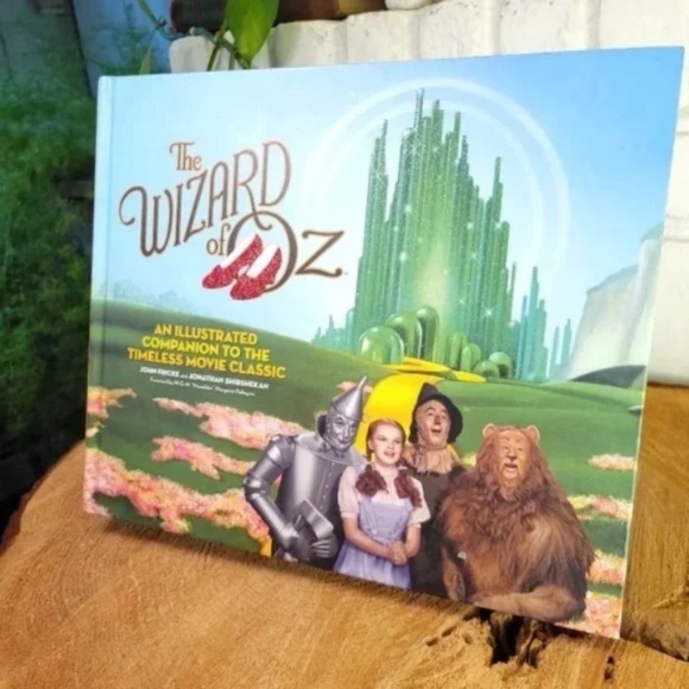 Wizard of Oz Behind the Scenes Book